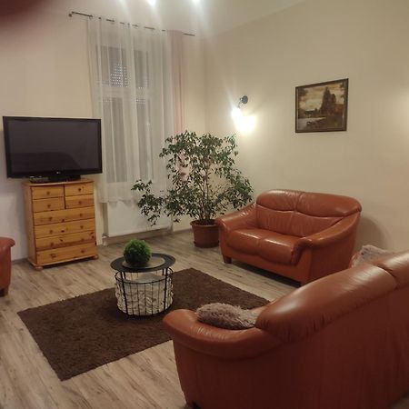 Szent Janos Apartman Makó 外观 照片